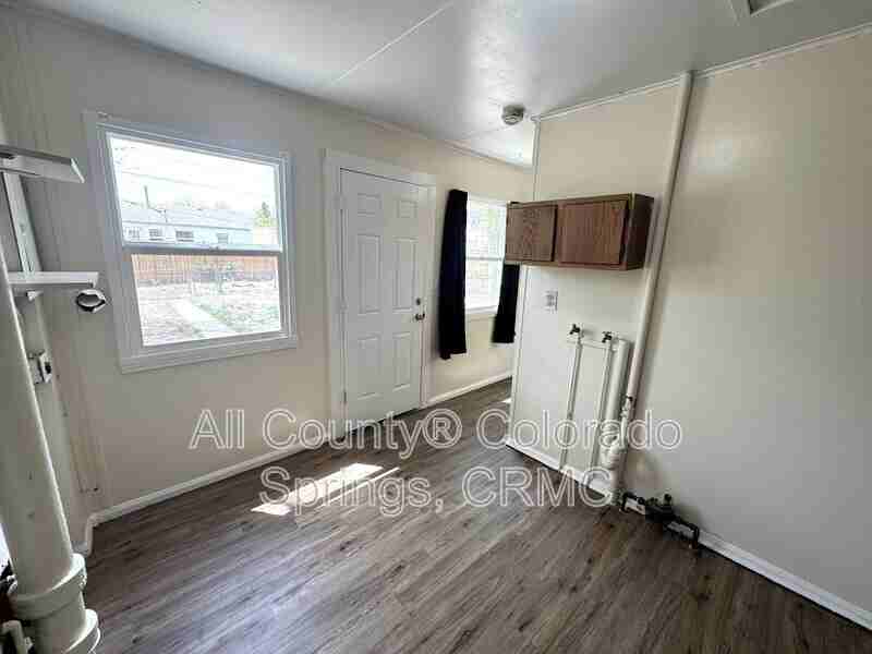 607 Brookshire Ave - Photo 7 of 19