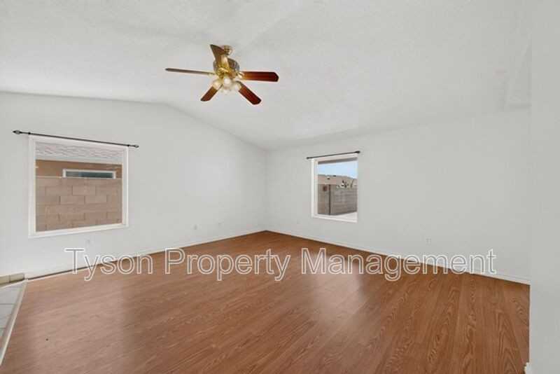 6126 Costa Brava Ave Nw - Photo 5 of 34