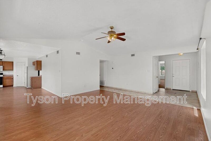 6126 Costa Brava Ave Nw - Photo 7 of 34
