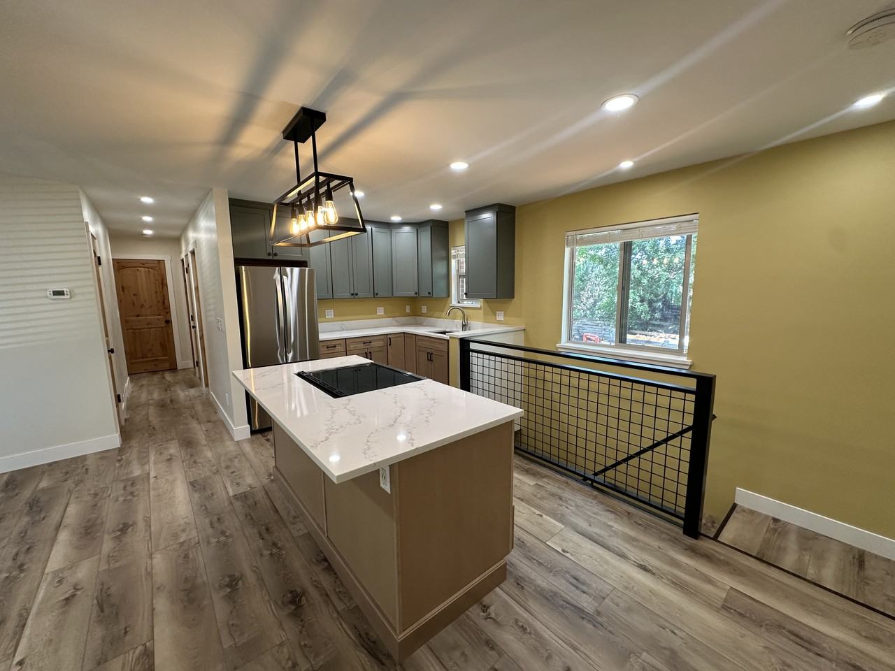 423 Huntridge Dr #1 - Photo 4 of 11