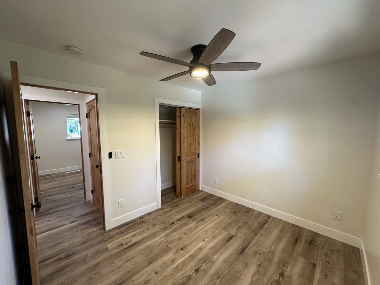 423 Huntridge Dr #1 - Photo 6 of 11