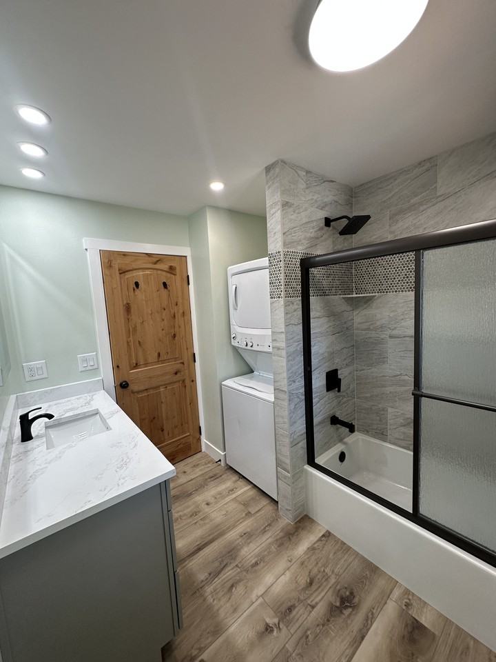 423 Huntridge Dr #1 - Photo 7 of 11