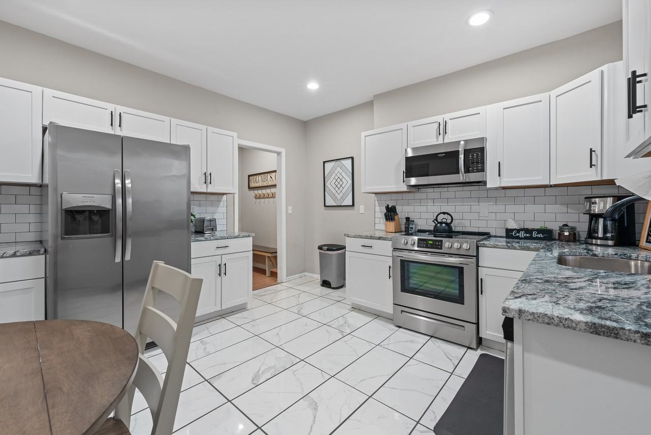 536 Oakwood Ave #536 - Photo 6 of 36