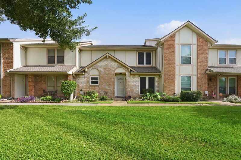 66 T Huxley Ln