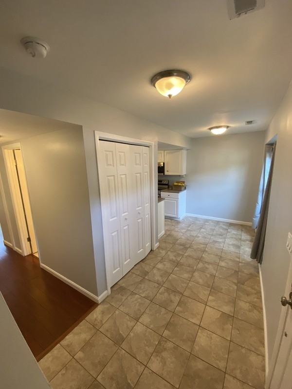 1202 Stonewood Ct - Photo 2 of 30