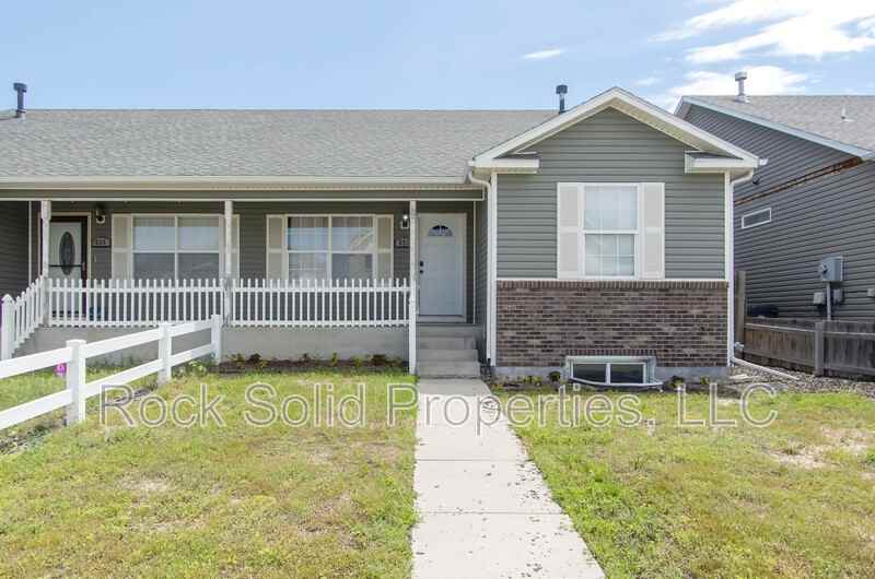 521 Queens Rd - Photo 3 of 35