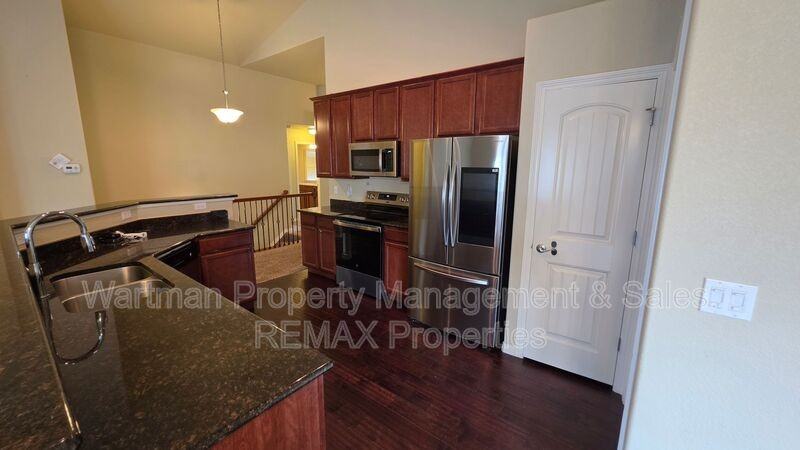 907 Salmon Pond Way - Photo 6 of 38