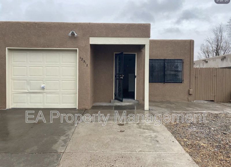 12912 Marva Pl Se - Photo 2 of 44