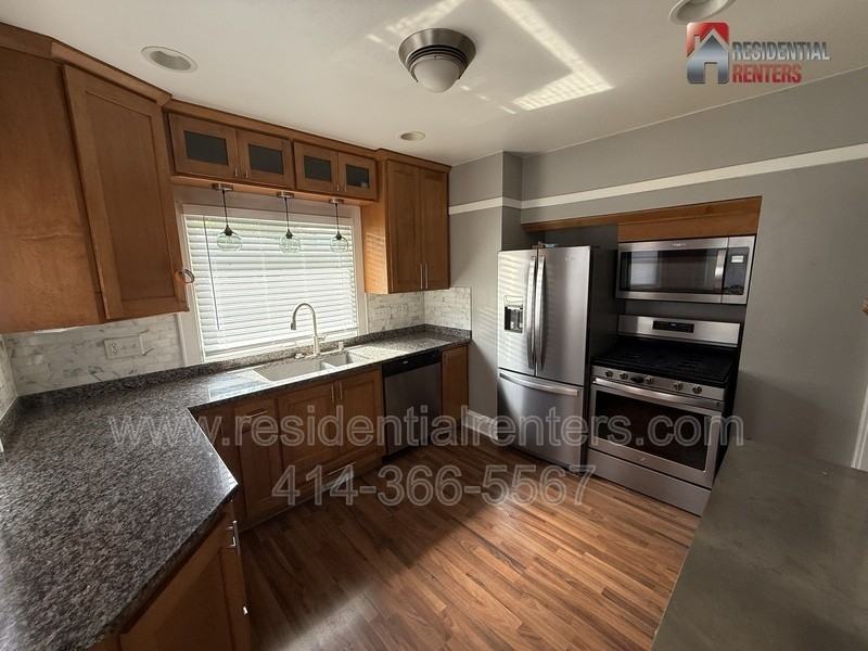 2203 N 68th St - Photo 2 of 17