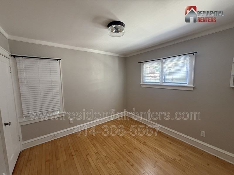 2203 N 68th St - Photo 7 of 17