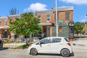 featured image of 1416 N Milton Ave