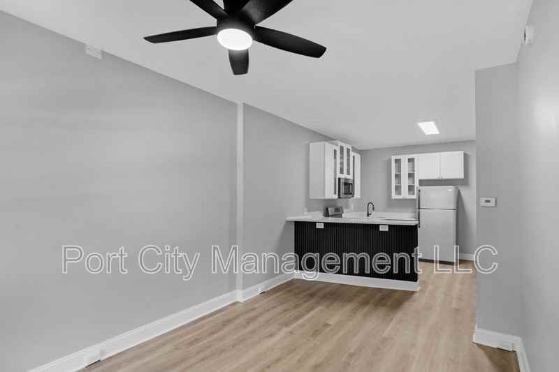 1416 N Milton Ave - Photo 4 of 24