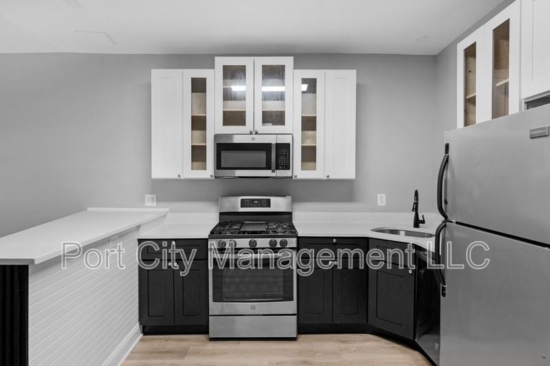 1416 N Milton Ave - Photo 6 of 24