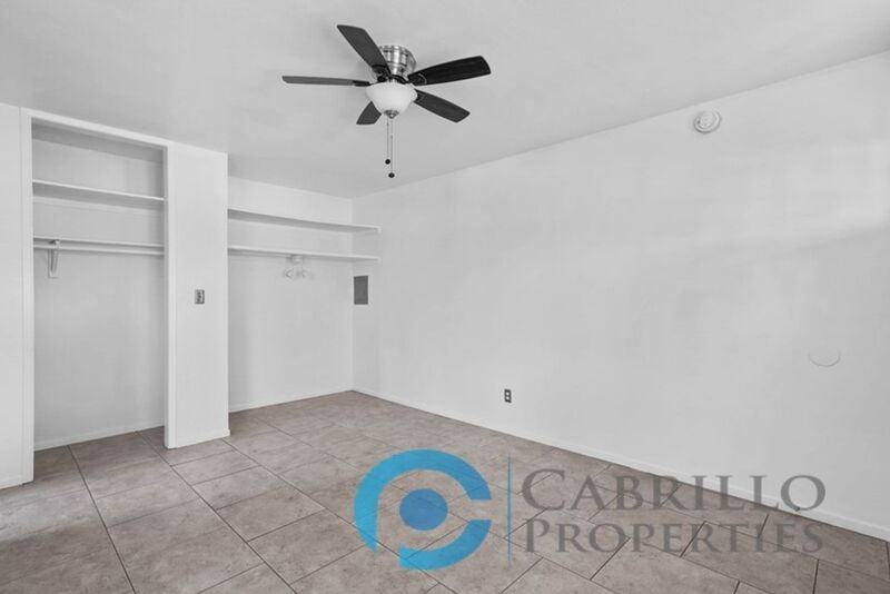 2110 Bacon St #8 - Photo 5 of 17
