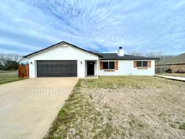 featured image of 396 Fernwood Dr