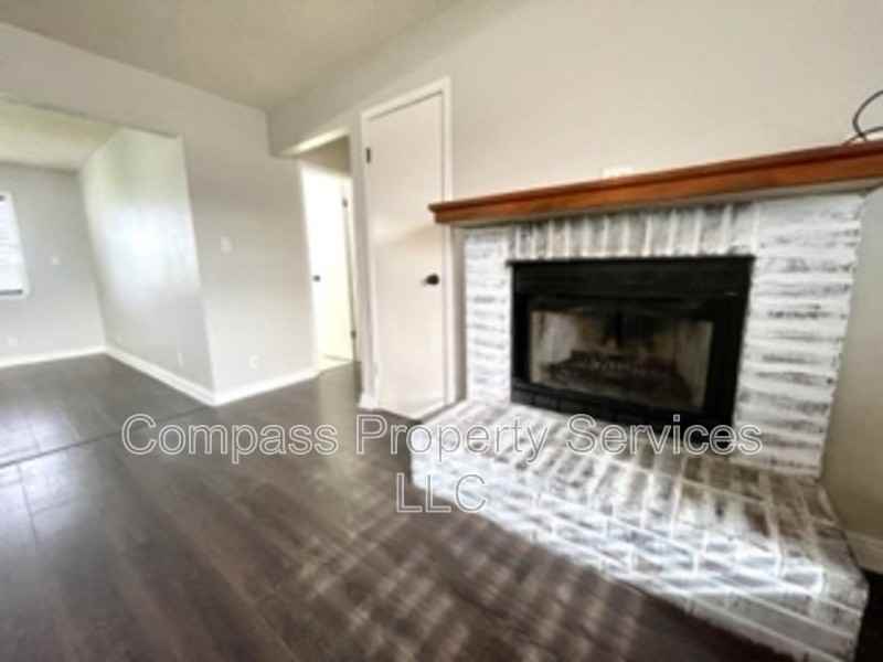 396 Fernwood Dr - Photo 5 of 20