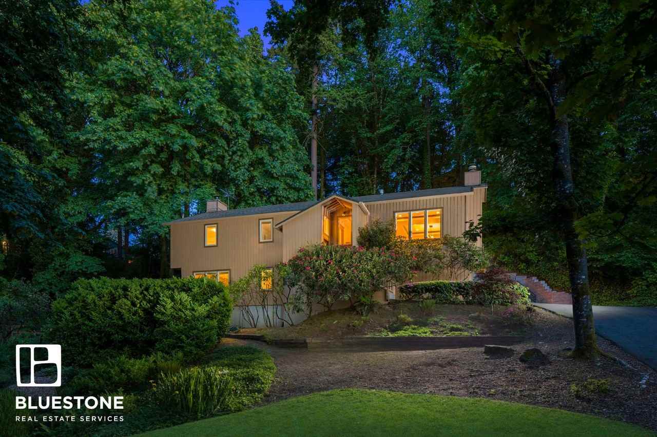 1970 Greentree Rd - Photo 2 of 35