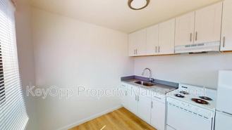 465 10th Ave #6 - Photo 1 of 1