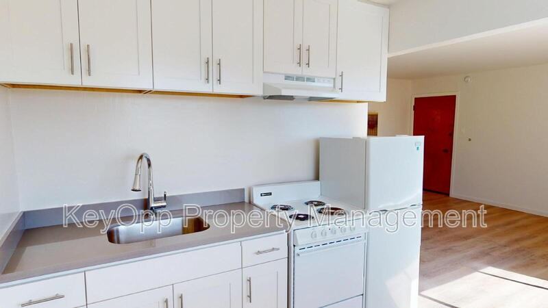465 10th Ave #6 - Photo 3 of 20