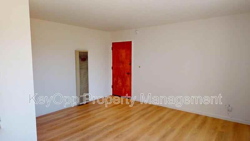 465 10th Ave #6 - Photo 7 of 20