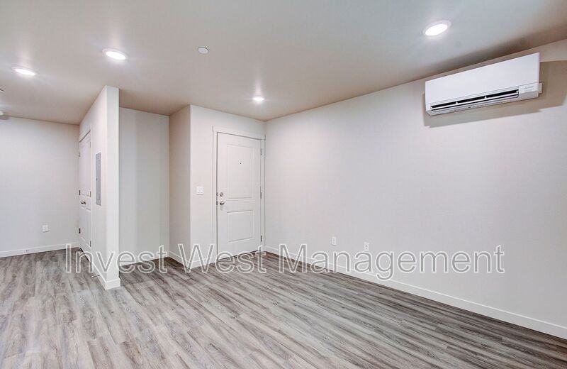 404 Neavenue #118 - Photo 6 of 9