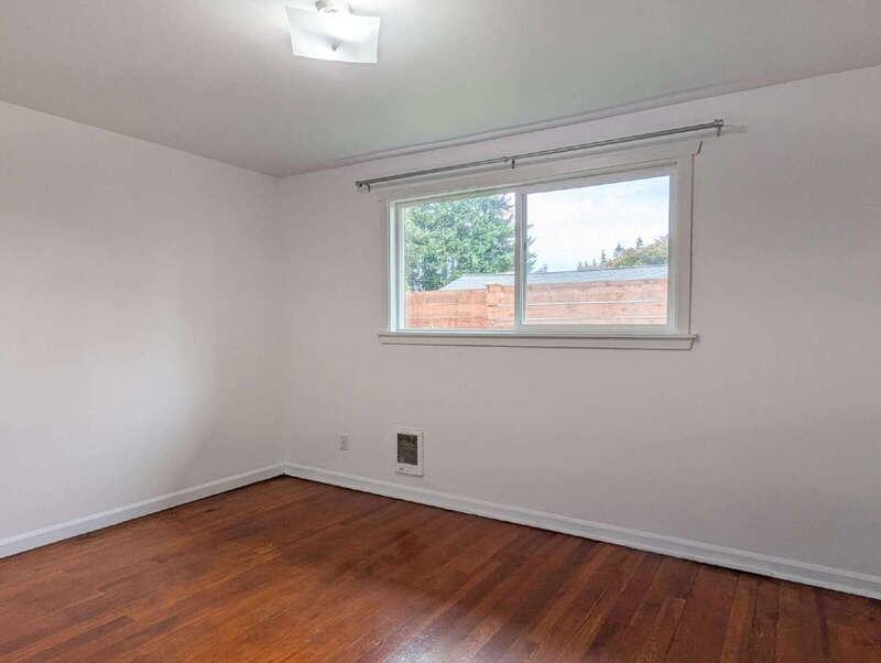 529 Madison St #2 - Photo 5 of 12
