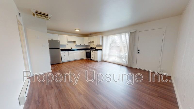 2405 Old Eureka Way - Photo 3 of 13