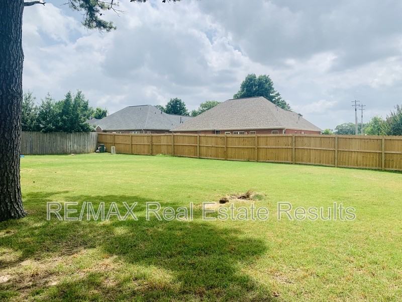 5300 S 44th Pl - Photo 4 of 5