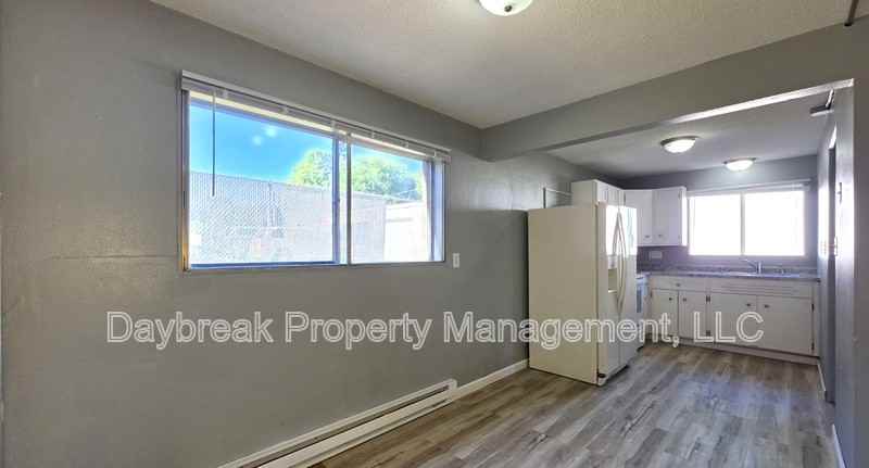 32 10th Ave N - Photo 5 of 16