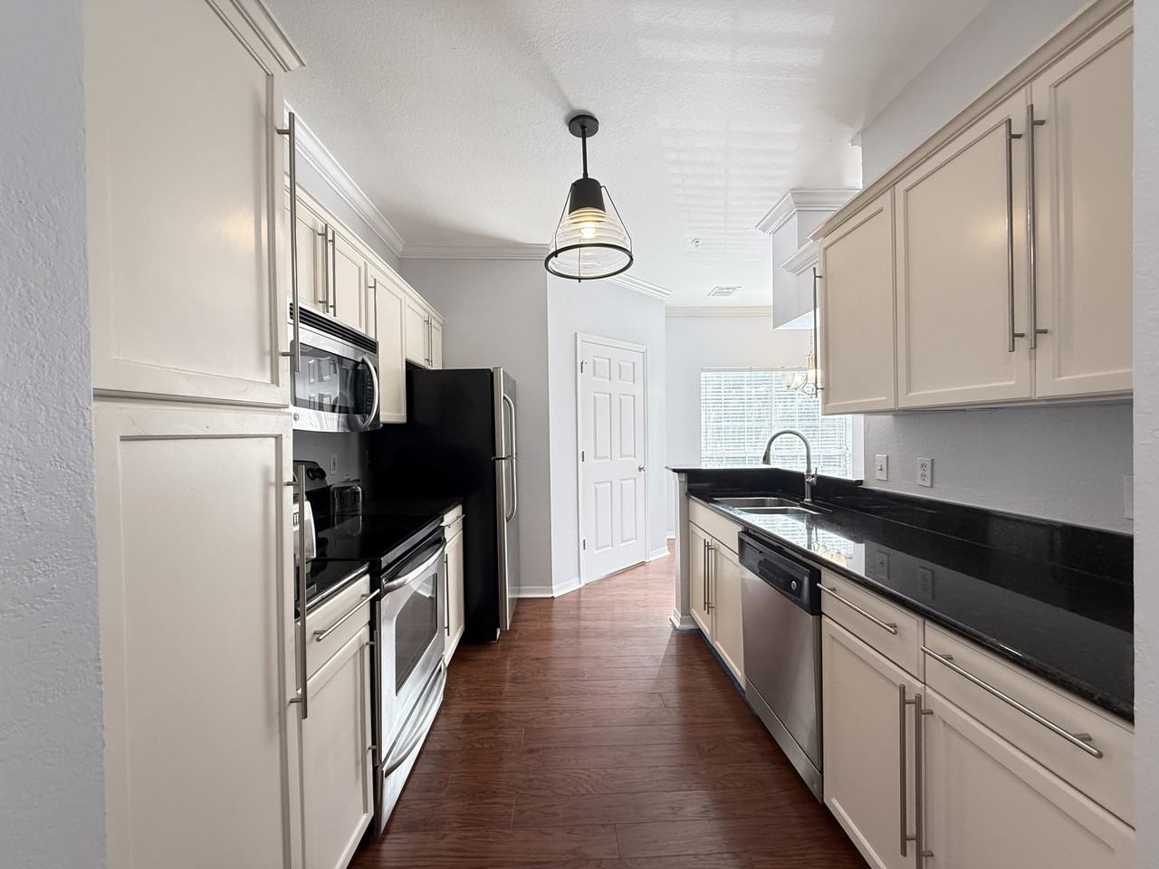 10961 Burnt Mill Road - 1Unit 822 #1 - Photo 7 of 22