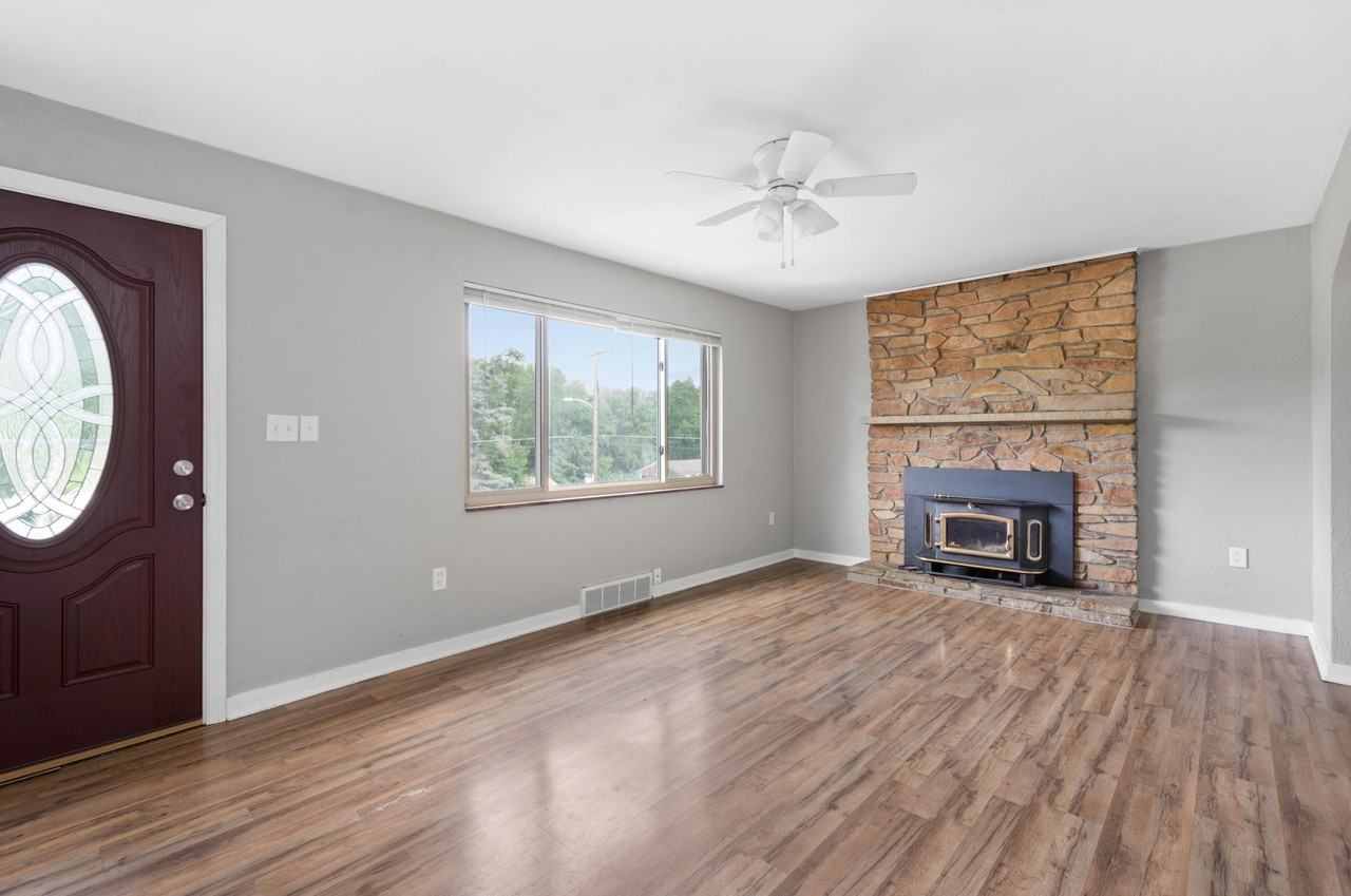 5649 Library Rd #1 - Photo 6 of 36