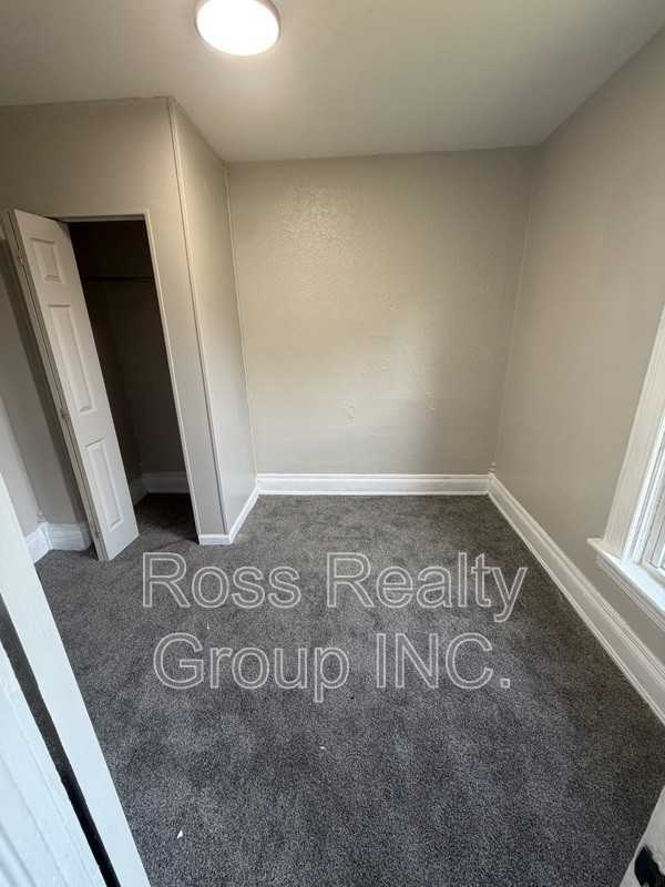 148 Gibbons St - Photo 6 of 12