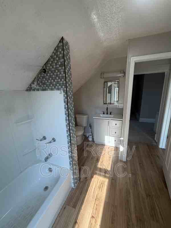 148 Gibbons St - Photo 7 of 12