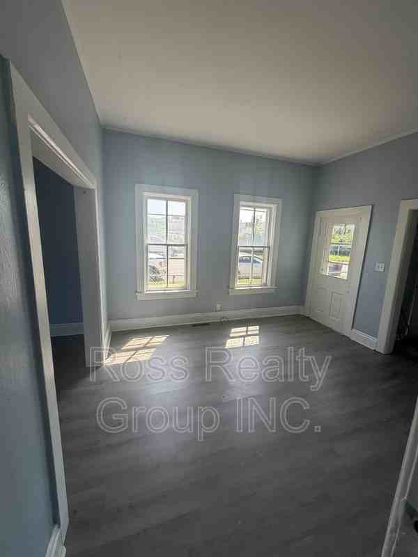 108 Field Ave - Photo 5 of 8