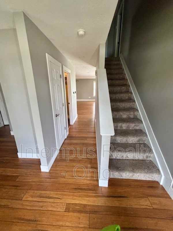 1482 Geranium Dr - Photo 3 of 39