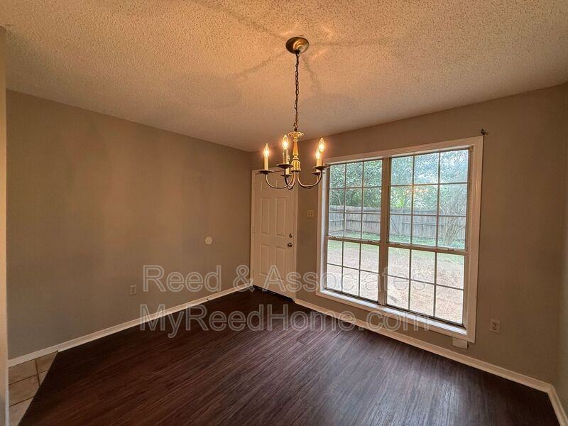 7004 Wesley Ct - Photo 5 of 13