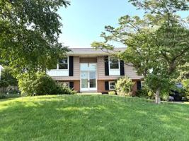 featured image of 417 Surrey Dr