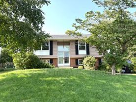 417 Surrey Dr - Photo 1 of 1