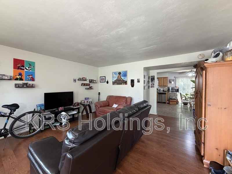 416 Hill Meadow Dr - Photo 2 of 10