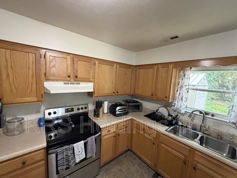 416 Hill Meadow Dr - Photo 5 of 10
