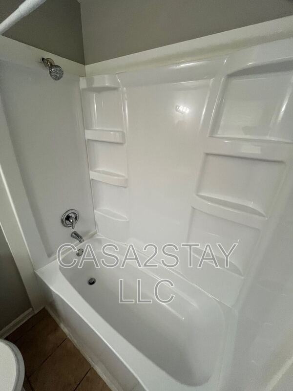 668 Knox Blvd #18 - Photo 6 of 6