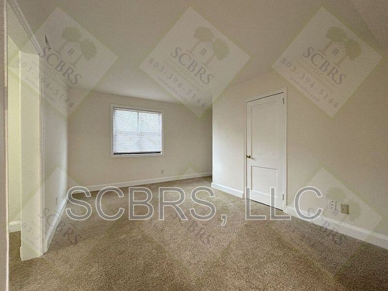 225 Myron Cir #225 - Photo 2 of 8