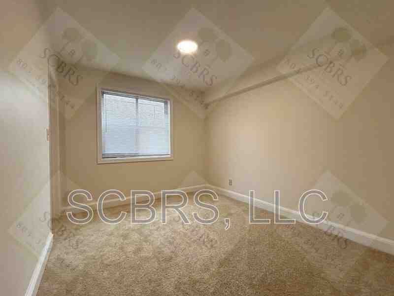 225 Myron Cir #225 - Photo 5 of 8