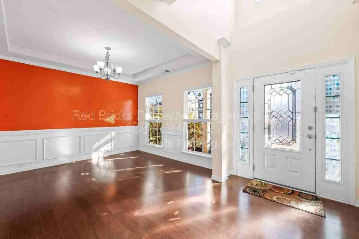 4860 Pepper Dr - Photo 3 of 10