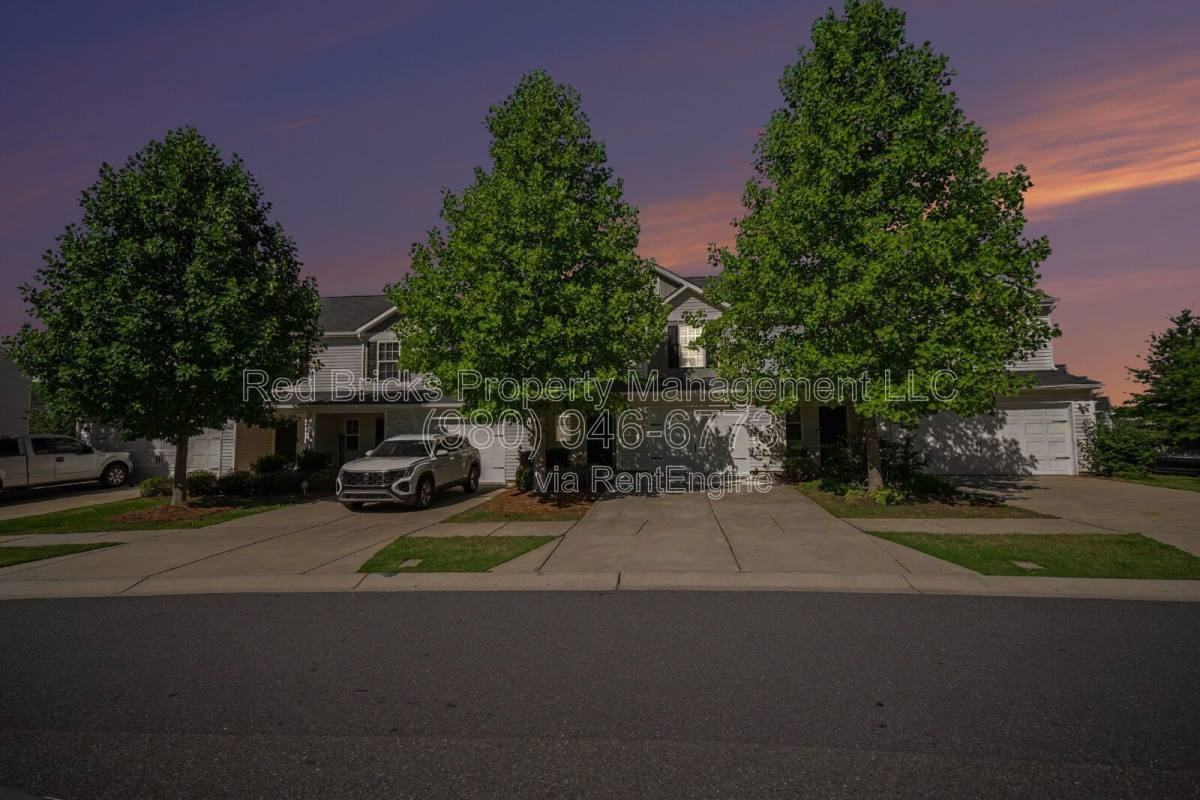 N Longsford Cir - Photo 2 of 10