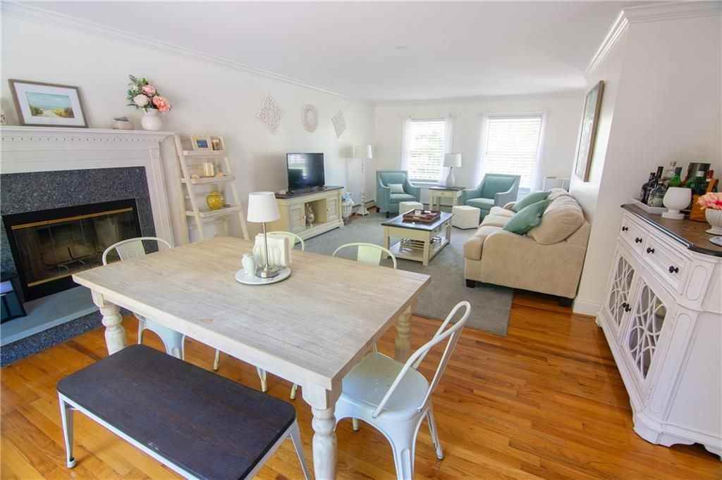 25 Sycamore Dr - Photo 5 of 22