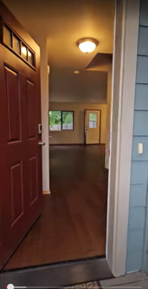 435 Ne Inspiration St - Photo 2 of 40