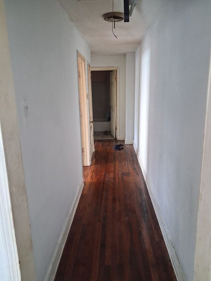 166 Eastview Dr - Photo 2 of 6