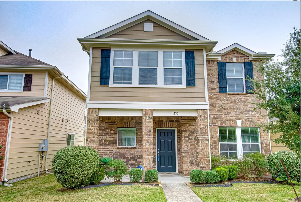 1735 Nichole Woods Dr