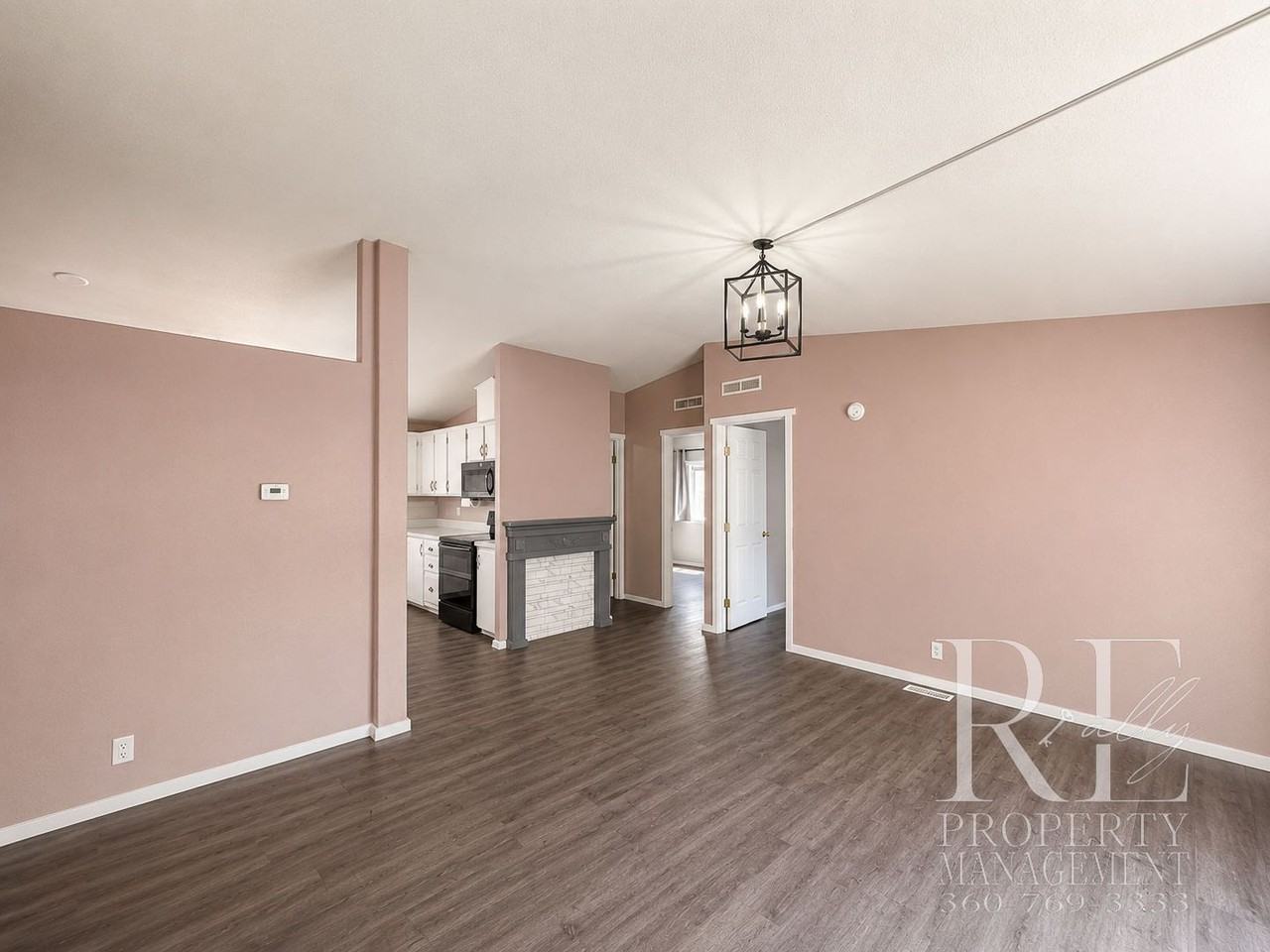 548 Arnold Ave E - Photo 6 of 34